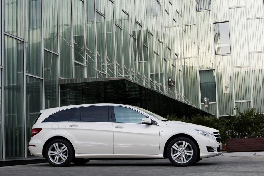  Mercedes-Benz R-Class 2011 года  (фото 61 из 186)